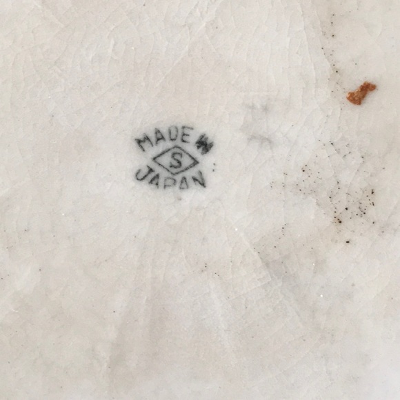 Vintage Biscuit/Cookie Jar with lid and handle - Picture 8 of 13